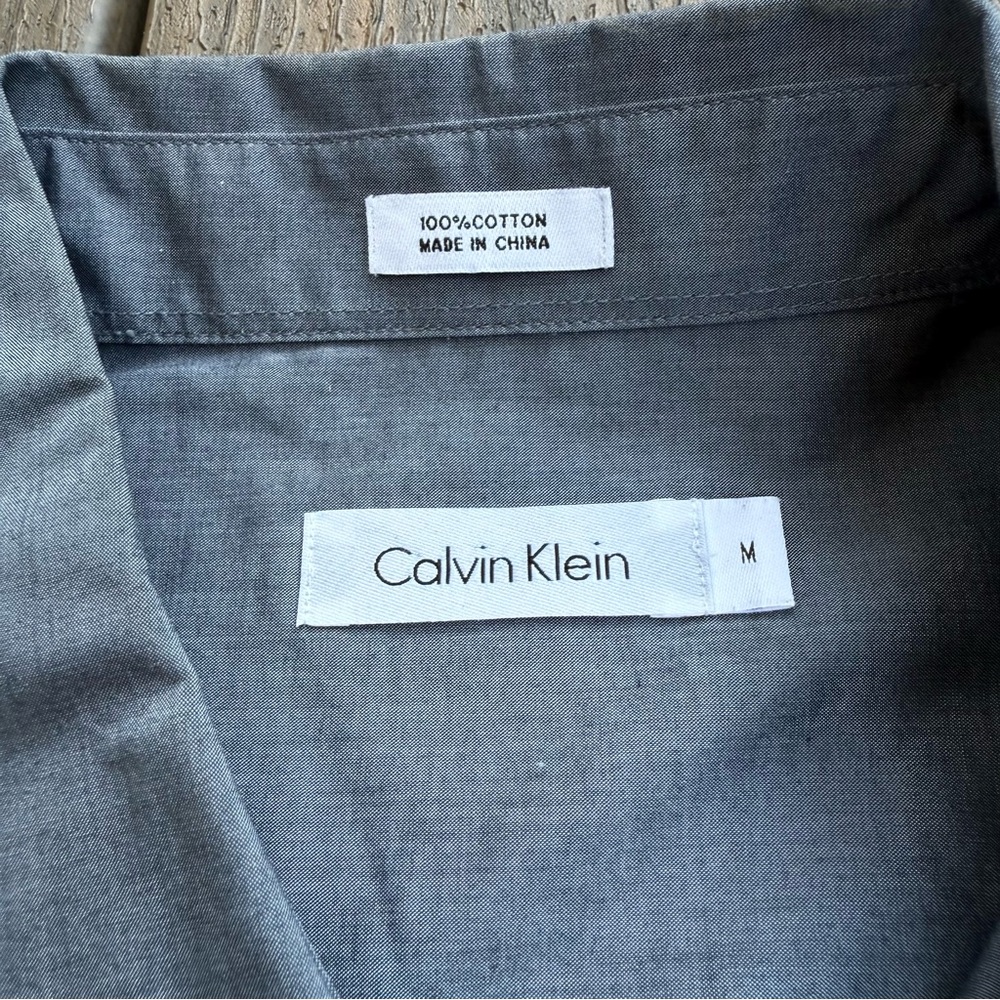 Calvin Klein Button-Up - Picture 3 of 5